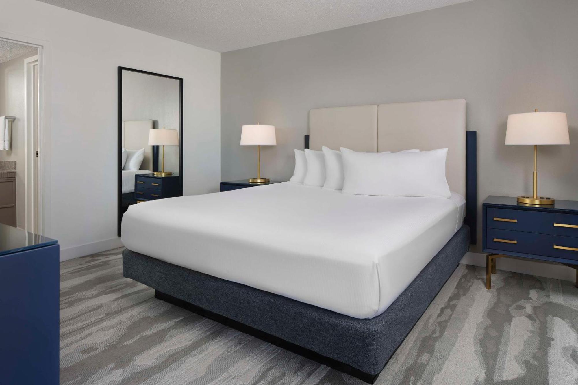 King Room Ocean View Non-Smoking
